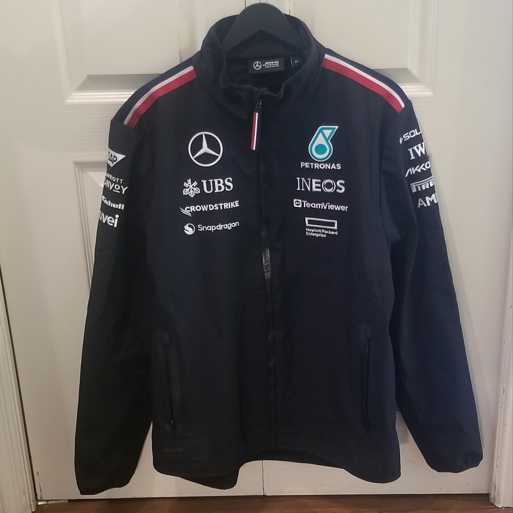 Mercedes AMG Petronas Formula 1 Team Jacket 2024! (XL)